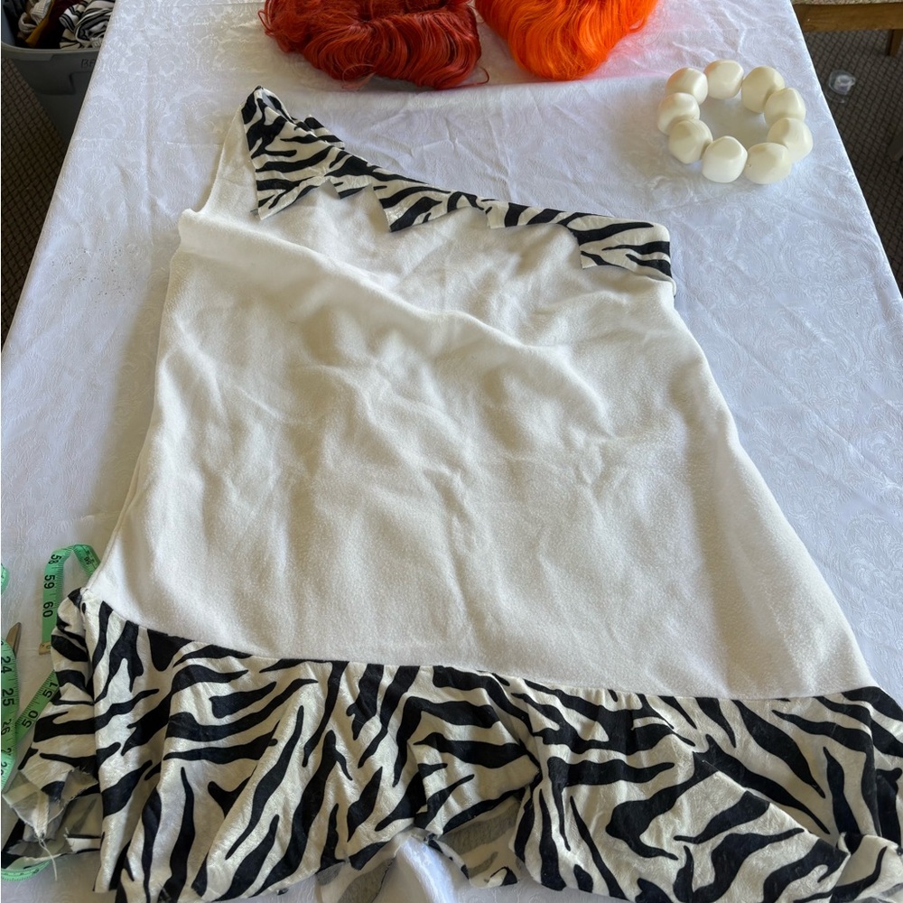 Couples costumes- The Flintstones Fred and Velma XL - Picture 3 of 10
